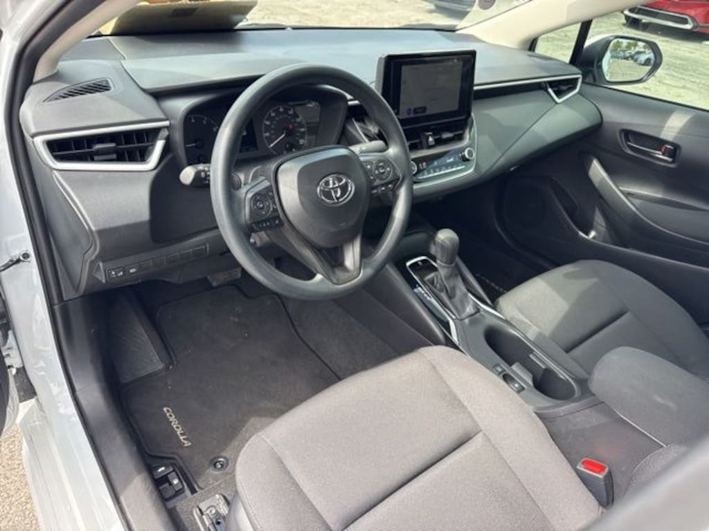 Used 2025 Toyota Corolla LE Sedan