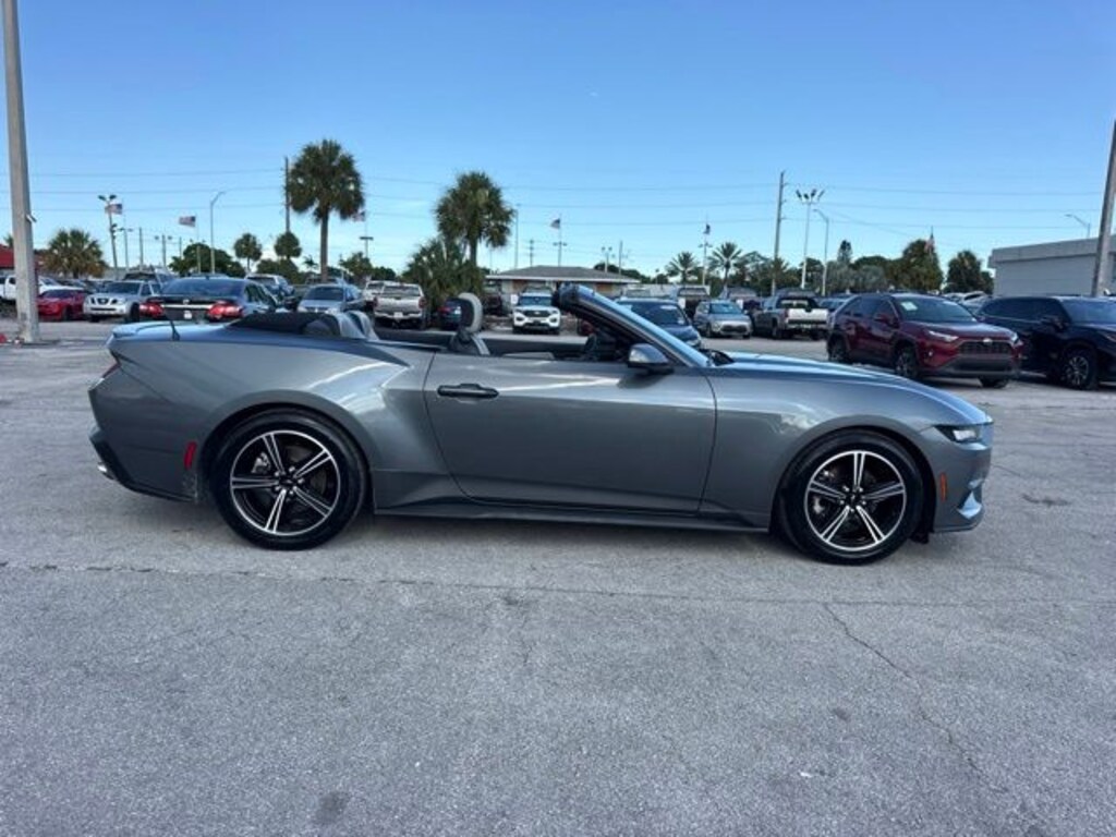 Used 2024 Ford Mustang Convertible