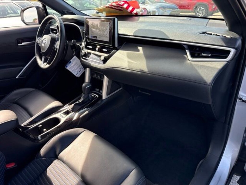Used 2025 Toyota Corolla Cross Hybrid XSE SUV