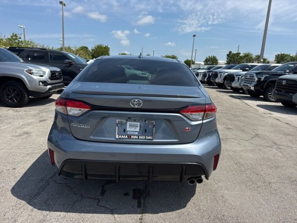 Used 2024 Toyota Corolla SE Sedan