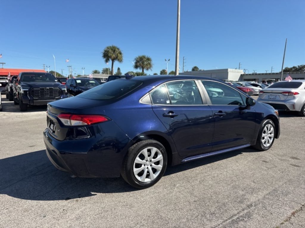 Used 2024 Toyota Corolla LE Sedan