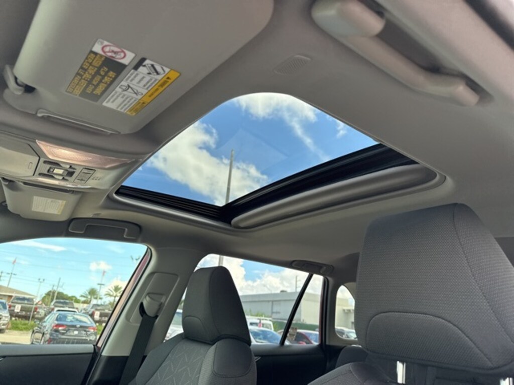 Used 2025 Toyota RAV4 Hybrid XLE SUV