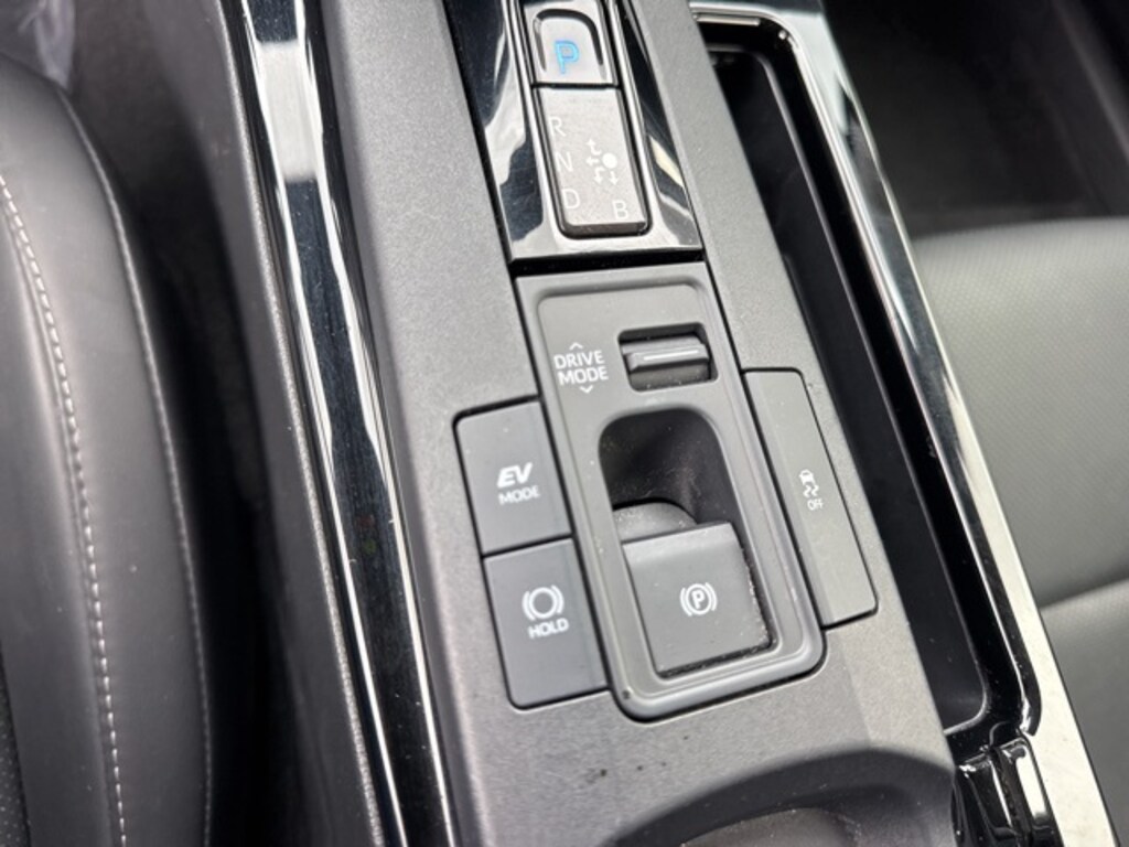 Used 2025 Toyota Prius LE Hatchback