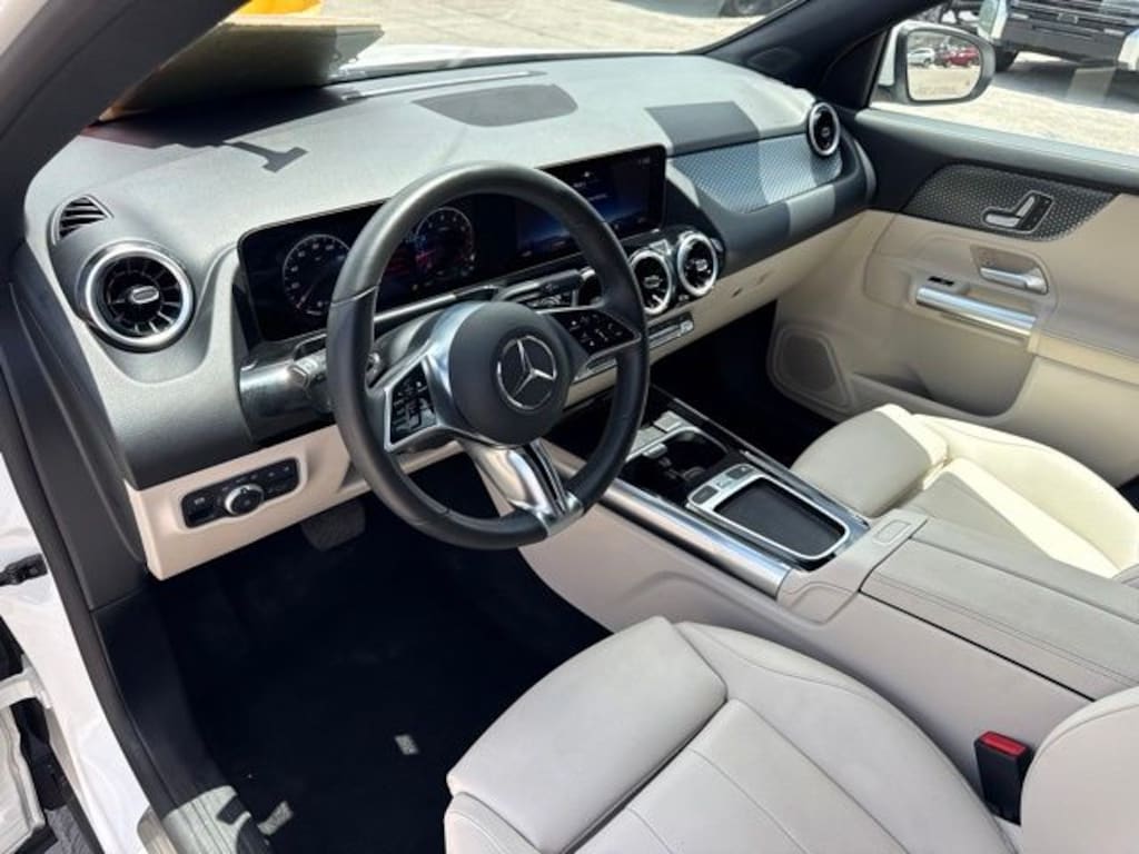 Used 2025 Mercedes-Benz GLA 250 4MATIC SUV