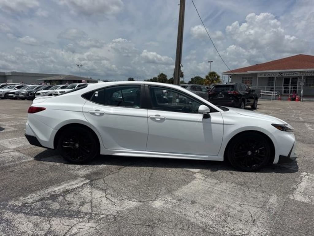 Used 2025 Toyota Camry SE Sedan