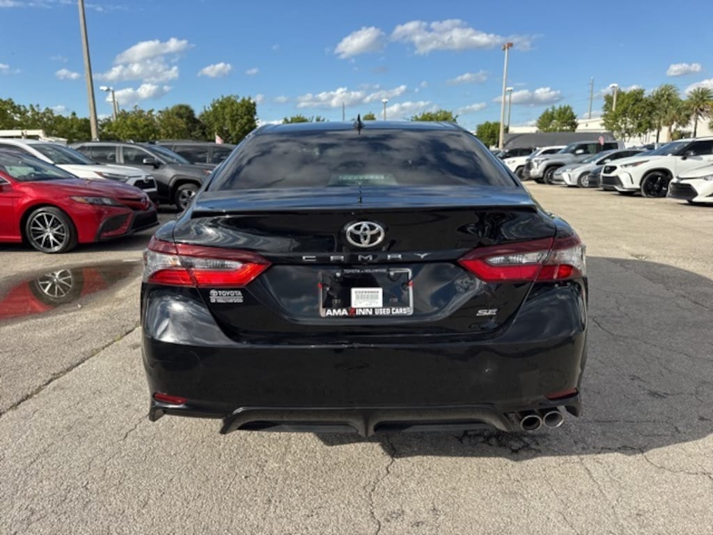 Used 2023 Toyota Camry SE Sedan