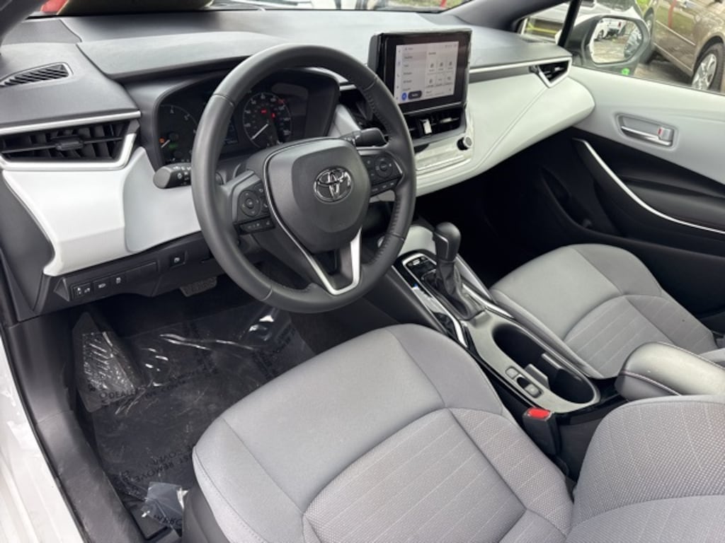 Used 2025 Toyota Corolla Hybrid LE Sedan