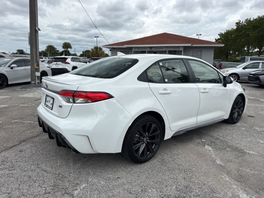 Used 2025 Toyota Corolla Hybrid LE Sedan
