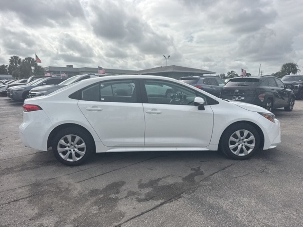 Used 2024 Toyota Corolla LE Sedan
