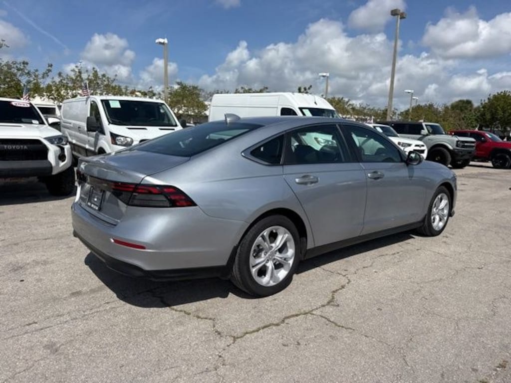 Used 2025 Honda Accord LX Sedan