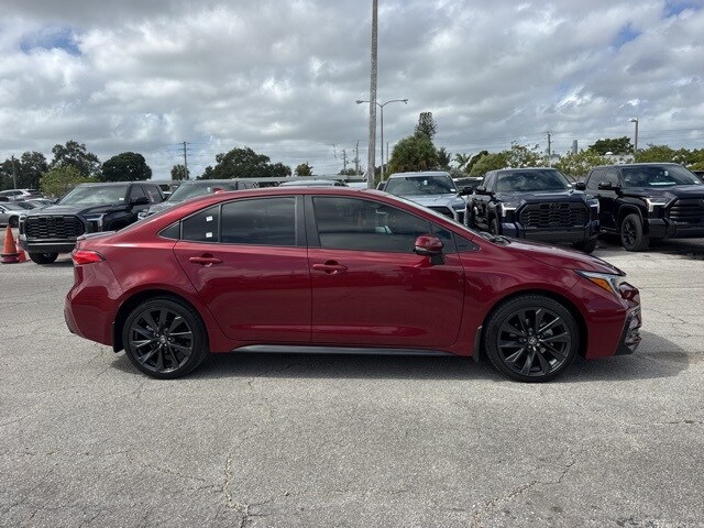 2024 Toyota Corolla SE Premium photo 2