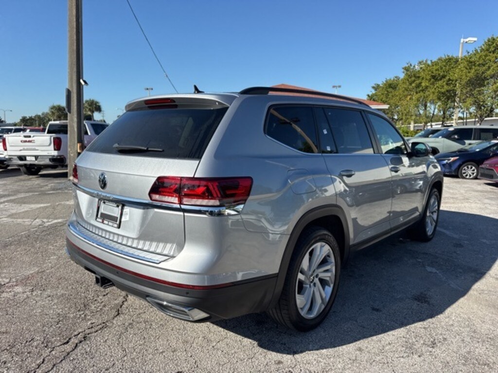 Used 2023 Volkswagen Atlas 3.6L V6 SE w/Technology SUV