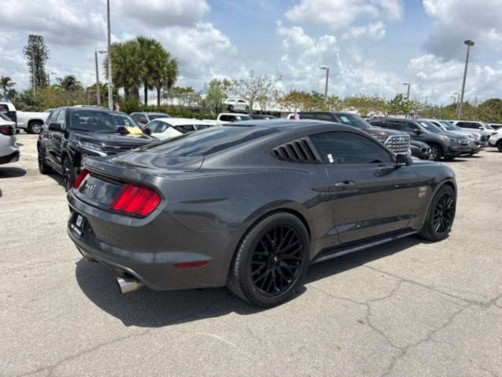 Used 2017 Ford Mustang GT Coupe