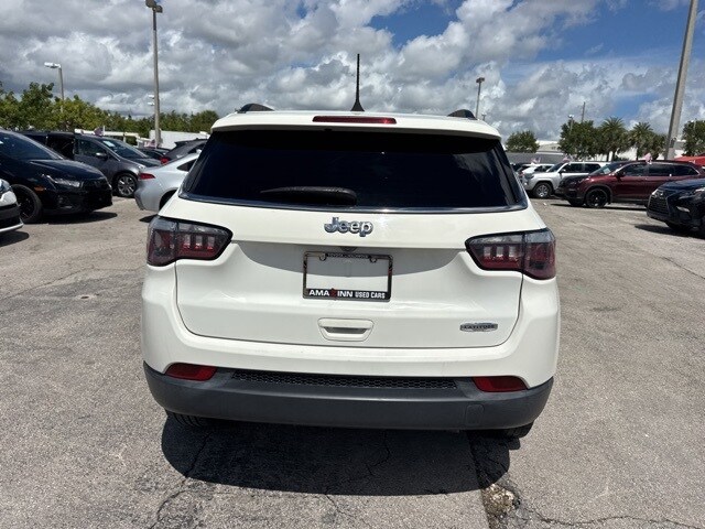 2019 Jeep Compass Latitude photo 4