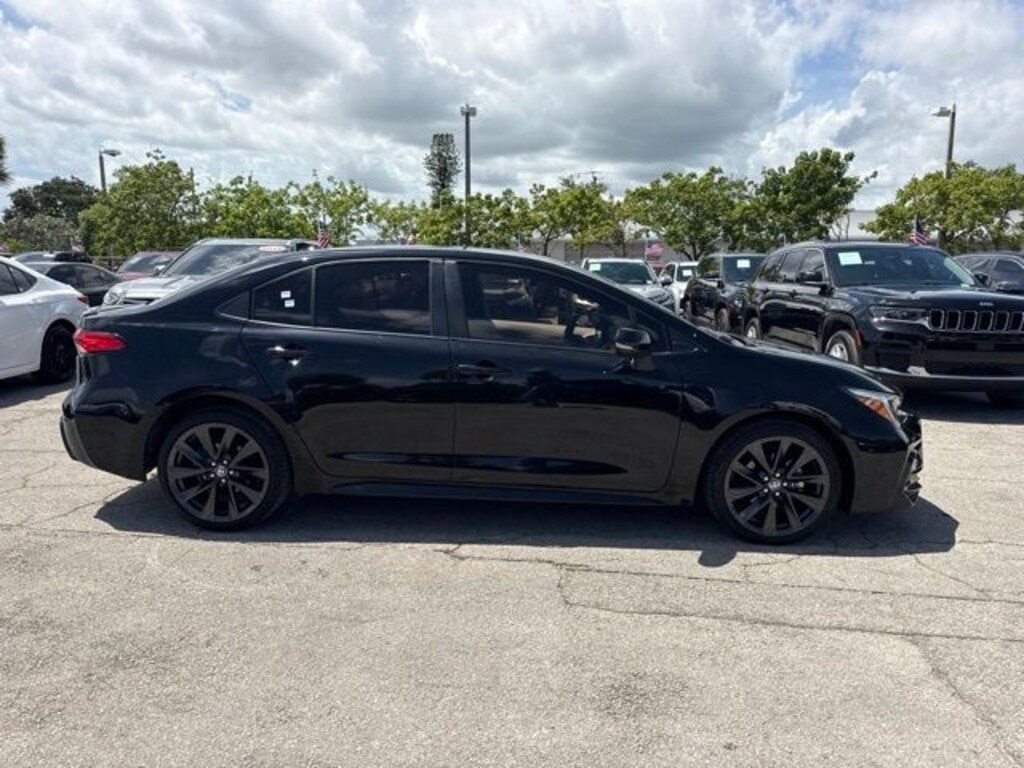 Used 2024 Toyota Corolla SE Sedan