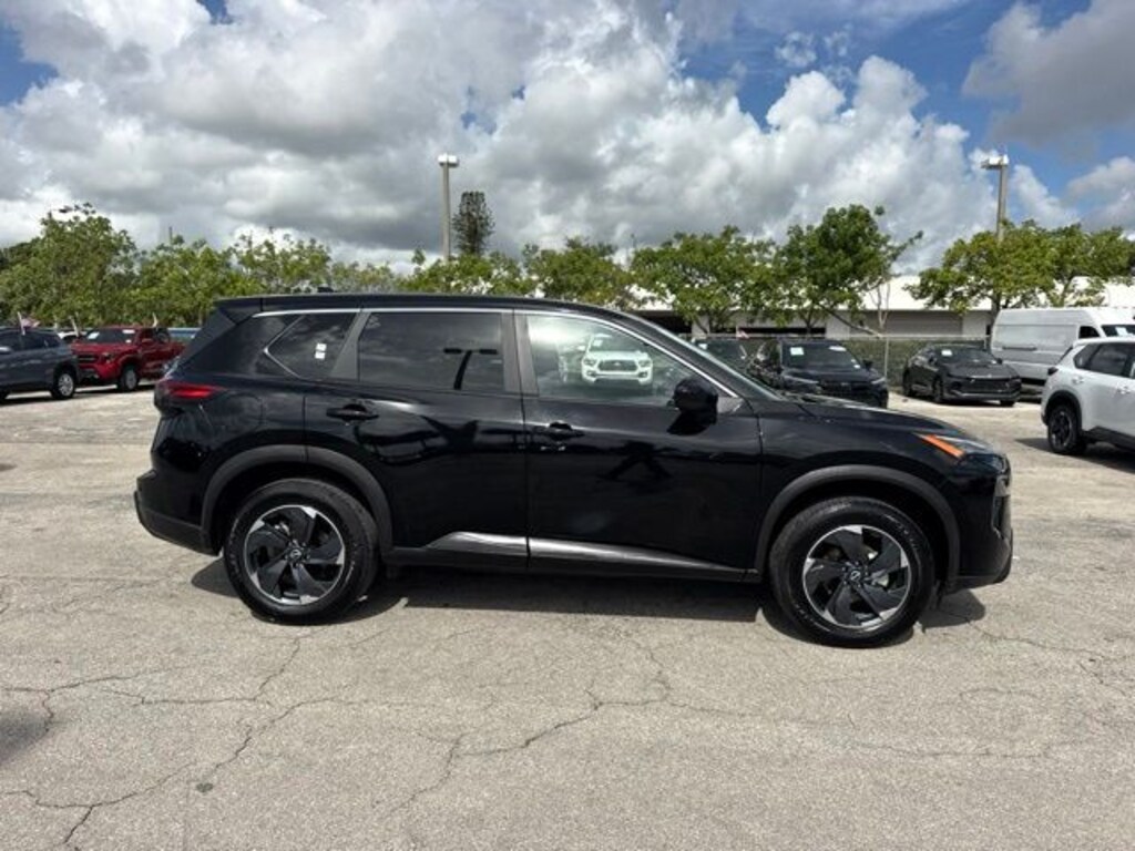 Used 2025 Nissan Rogue SV SUV