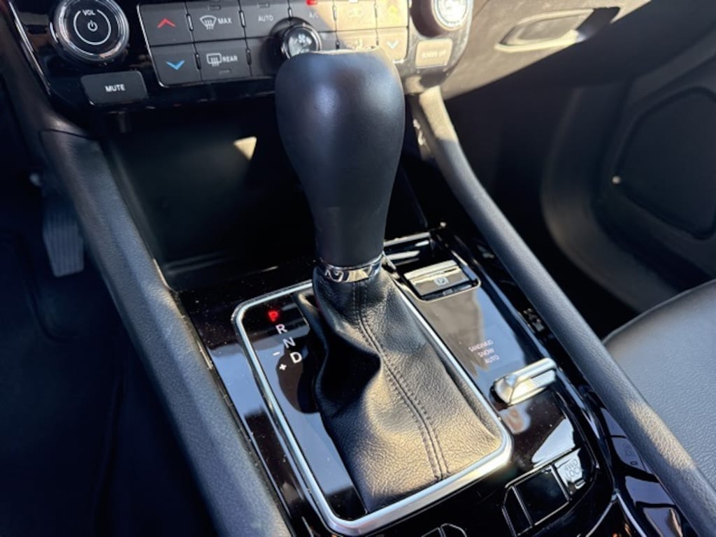 Used 2025 Jeep Compass Limited SUV