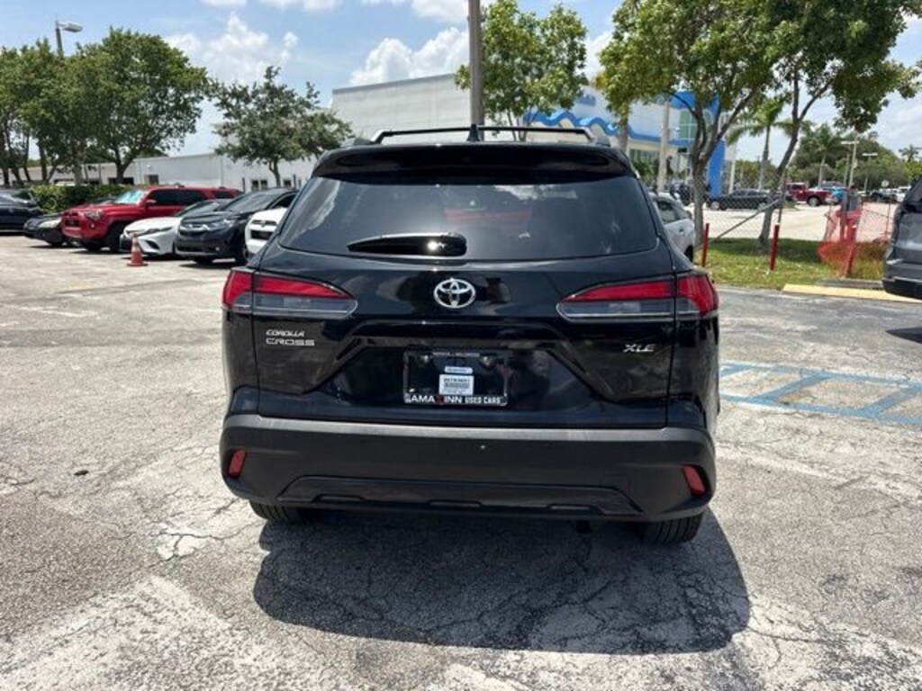Used 2025 Toyota Corolla Cross XLE SUV