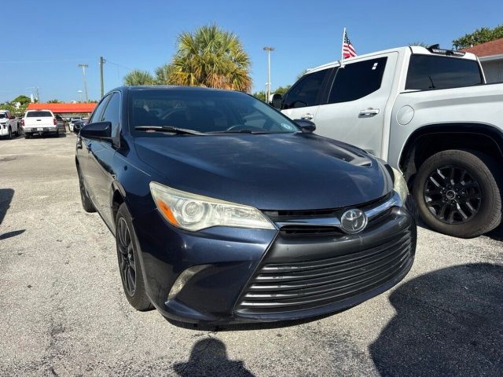 Used 2015 Toyota Camry LE Sedan