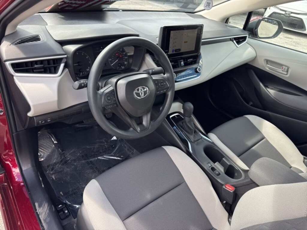 Used 2025 Toyota Corolla LE Sedan
