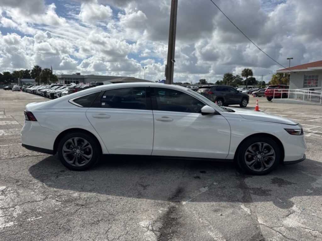 Used 2023 Honda Accord EX Sedan
