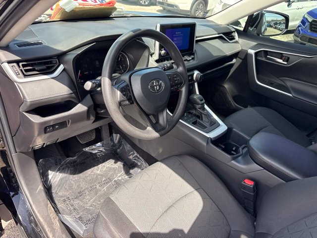 Used 2025 Toyota RAV4 XLE SUV