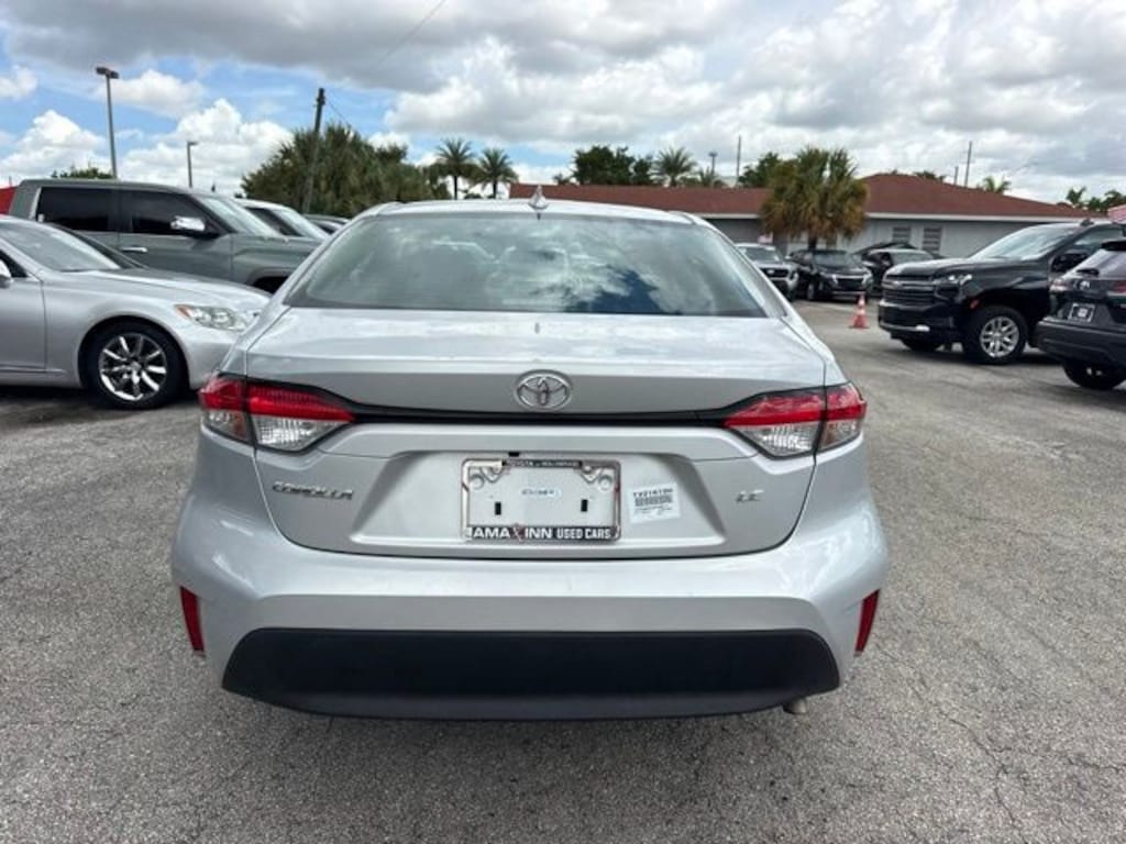 Used 2024 Toyota Corolla LE Sedan