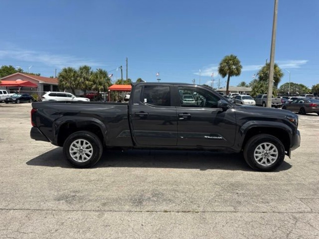 Used 2025 Toyota Tacoma SR5 Truck Double Cab