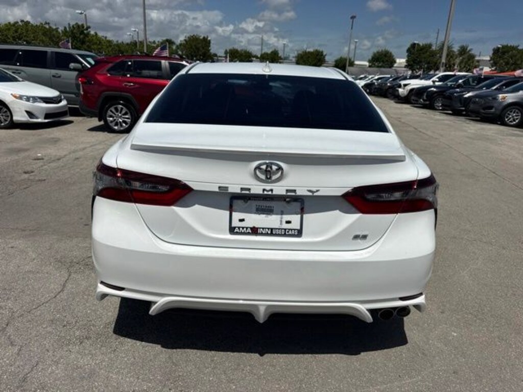 Used 2021 Toyota Camry SE Sedan
