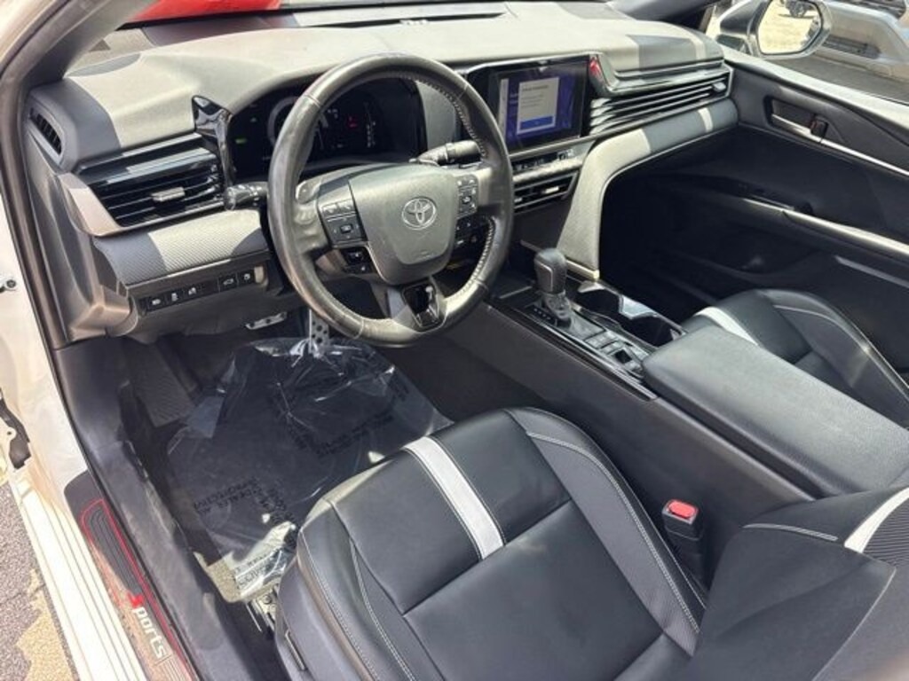 Used 2025 Toyota Camry SE Sedan