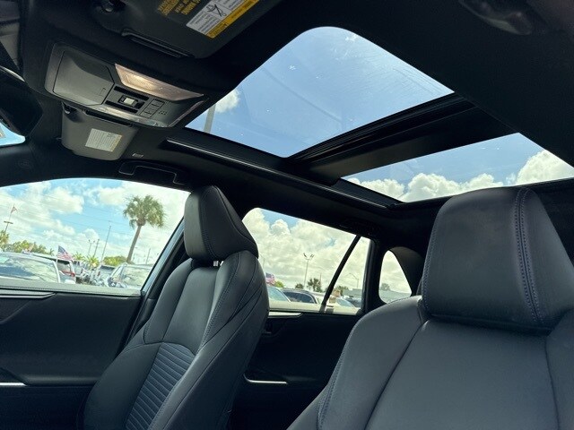 2024 Toyota RAV4 Hybrid XSE photo 3