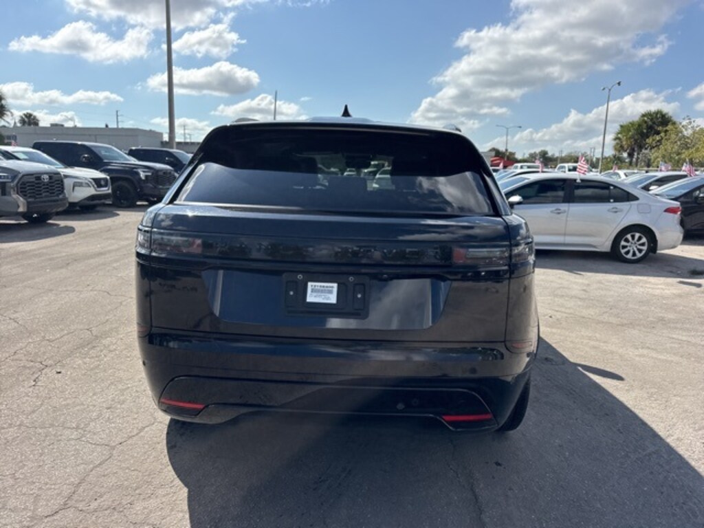 Used 2025 Land Rover Range Rover Velar P250 Dynamic SE SUV
