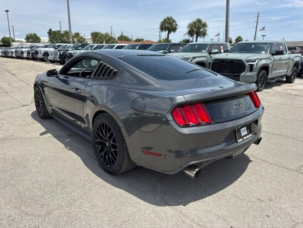 Used 2017 Ford Mustang GT Coupe
