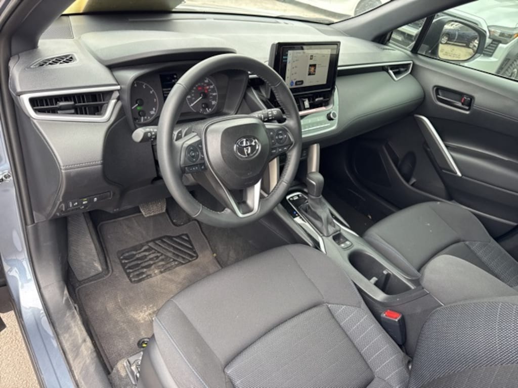 Used 2025 Toyota Corolla Cross Hybrid SE SUV