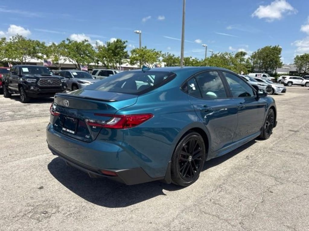 Used 2025 Toyota Camry SE Sedan