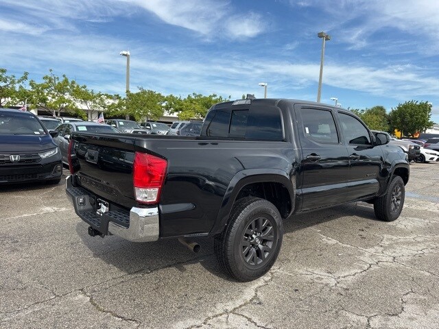 2020 Toyota Tacoma SR5 photo 3