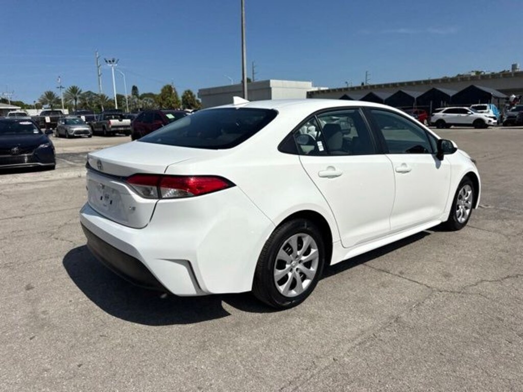 Used 2024 Toyota Corolla LE Sedan