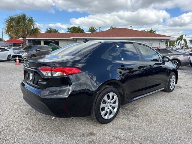 2023 Toyota Corolla Hybrid LE photo 3