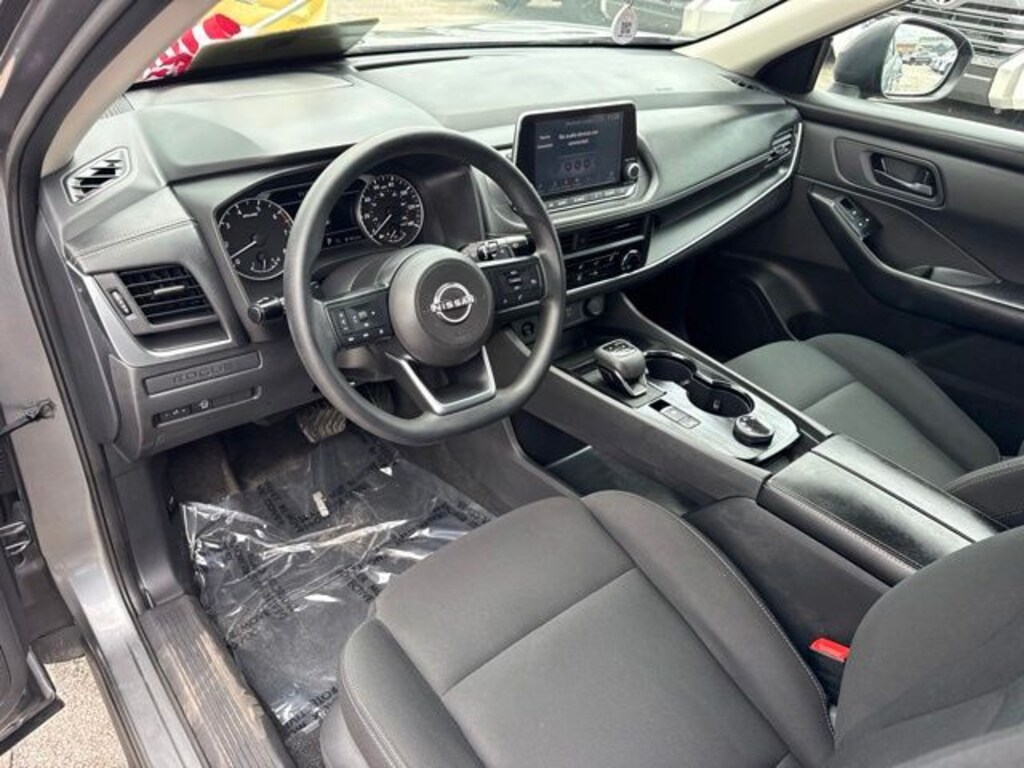 Used 2024 Nissan Rogue S SUV