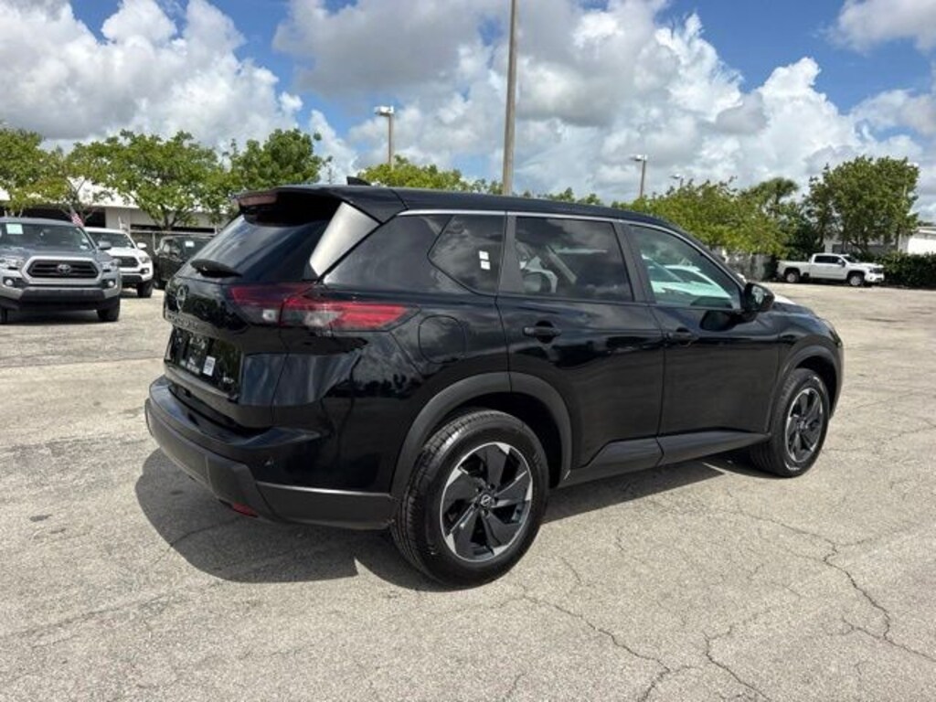 Used 2025 Nissan Rogue SV SUV