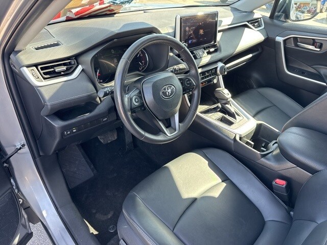 2024 Toyota RAV4 XLE Premium photo 2