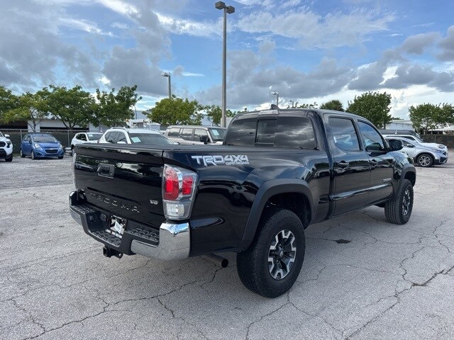 2022 Toyota Tacoma SR5 photo 3