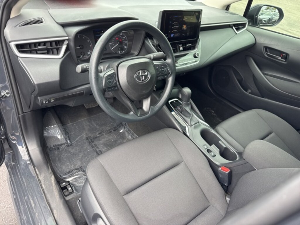 Used 2025 Toyota Corolla LE Sedan