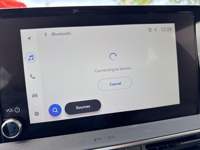 2025 Toyota Prius LE photo 3