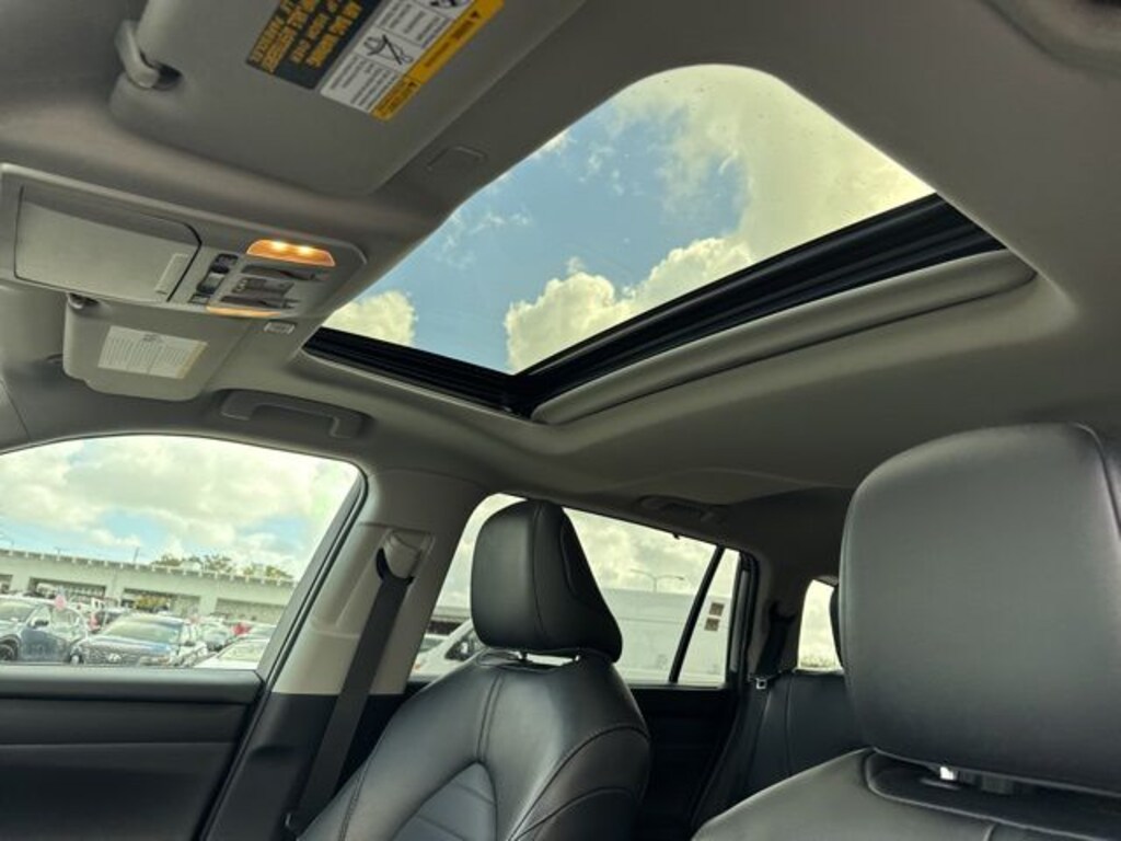 Used 2025 Toyota Highlander LE SUV