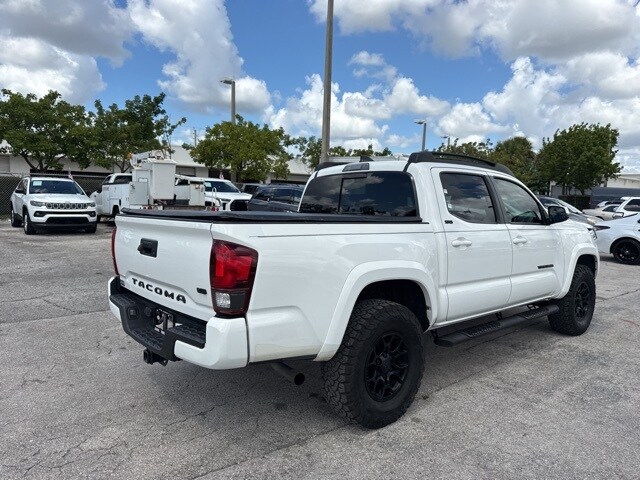 2022 Toyota Tacoma SR5 V6 photo 3