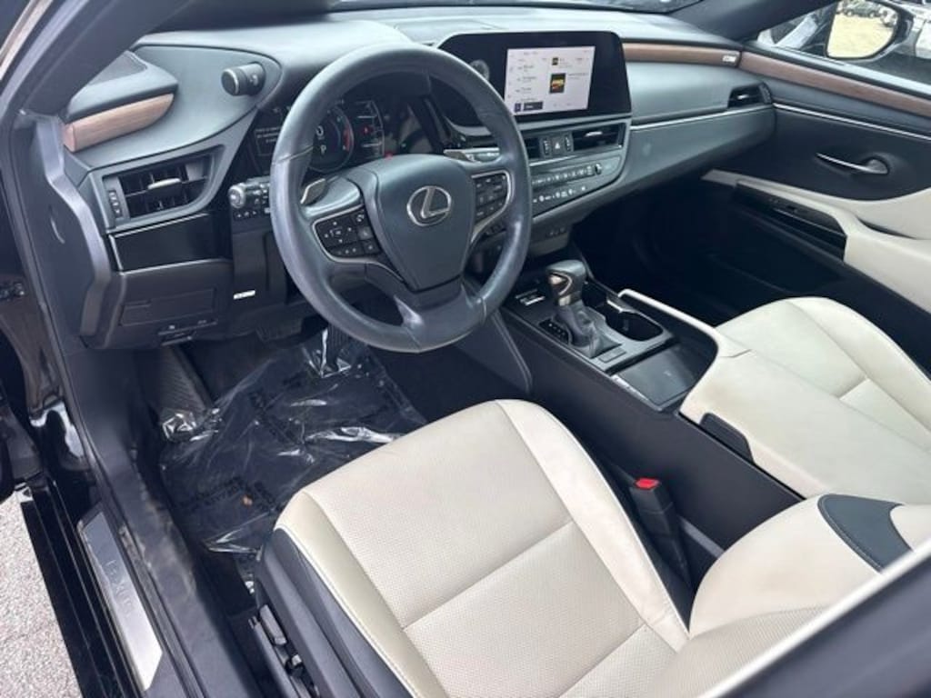 Used 2024 Lexus ES 350 Sedan