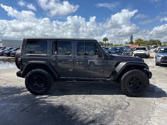 2018 Jeep Wrangler Unlimited Rubicon photo 2