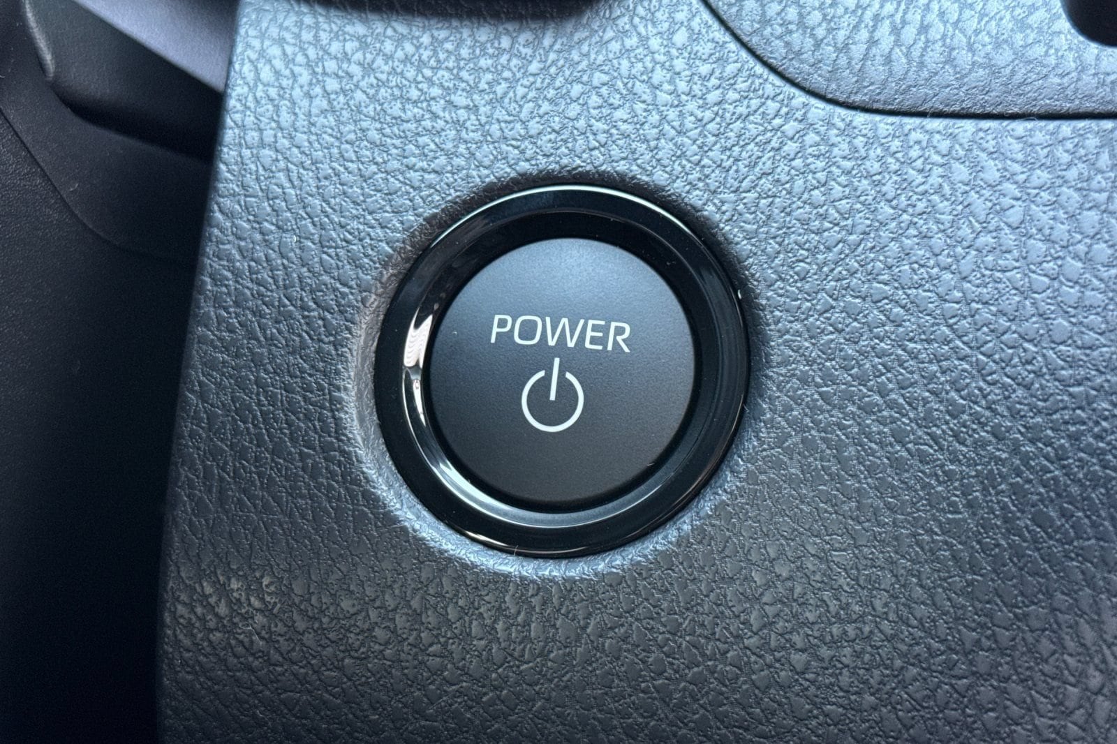 2026 Toyota Camry LE - Photo 25