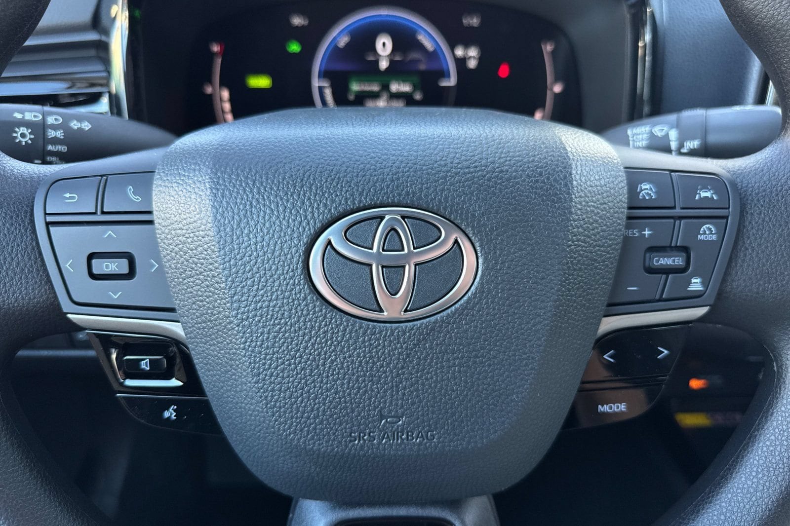 2026 Toyota Camry LE - Photo 26